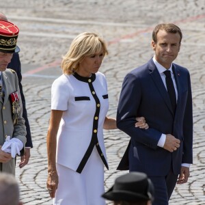 Brigitte Macron et Emmanuel Macron - Défilé militaire du 14 Juillet sur les Champs-Elysées à Paris © Pierre Perusseau / Bestimage