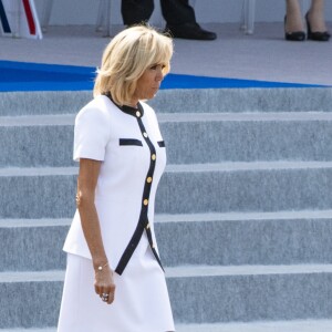 La première dame Brigitte Macron - Défilé militaire du 14 Juillet sur les Champs-Elysées à Paris © Pierre Perusseau / Bestimage