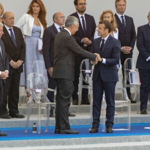 Gérard Larcher, Jean-Yves Le Drian, Marlène Schiappa, Gérard Collomb, Lee Hsien Loong, Emmanuel Macron et Brigitte Macron - Défilé militaire du 14 Juillet sur les Champs-Elysées à Paris © Pierre Perusseau / Bestimage