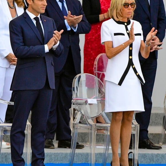 Brigitte Macron et Emmanuel Macron - Défilé militaire du 14 Juillet sur les Champs-Elysées à Paris © Pierre Perusseau / Bestimage