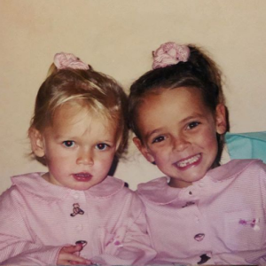 Pauline Ducruet a exhumé cette photo d'enfance pour le 20e anniversaire de sa soeur Camille Gottlieb, le 15 juillet 2018. Instagram.