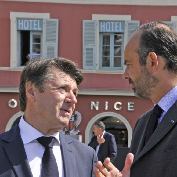 Le premier ministre Edouard Philippe et Christian Estrosi, maire de Nice - Le premier ministre Edouard Philippe à Nice à l'occasion de la cérémonie du 14 juillet 2018 sur la place Masséna à Nice en hommage aux victimes de l'attentat du 14 juillet 2016. Nice le 14 juillet 2018 © Pierre Rousseau / Pool / Bestimage