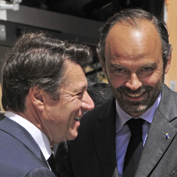 Le premier ministre Edouard Philippe et Christian Estrosi, maire de Nice - Le premier ministre Edouard Philippe à Nice à l'occasion de la cérémonie du 14 juillet 2018 sur la place Masséna à Nice en hommage aux victimes de l'attentat du 14 juillet 2016. Nice le 14 juillet 2018 © Pierre Rousseau / Pool / Bestimage