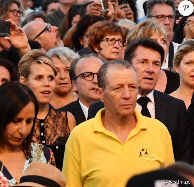 Christian Estrosi, le maire de Nice et sa femme Laura Tenoudji durant le concert du 14 juillet 2018 à Nice en hommage aux victimes de l'attentat du 14 juillet 2016 suivi d'un lâché de ballons et de l'allumage des 86 faisceaux lumineux depuis la Promenade des Anglais, symbolisant chacune des victimes. © Bruno Bebert/Bestimage