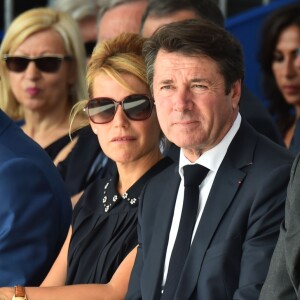 Laura Tenoudji et son mari Christian Estrosi, le maire de Nice et Edouard Philppe, le premier ministre, durant la cérémonie du 14 juillet 2018 sur la place Masséna à Nice en hommage aux victimes de l'attentat du 14 juillet 2016. © Bruno Bebert / Bestimage