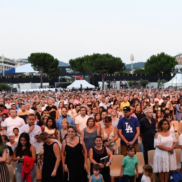 L'orchestre Philarmonique de Nice durant le concert du 14 juillet 2018 à Nice en hommage aux victimes de l'attentat du 14 juillet 2016 suivi d'un lâché de ballons et de l'allumage des 86 faisceaux lumineux depuis la Promenade des Anglais, symbolisant chacune des victimes. © Bruno Bebert/Bestimage