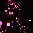 Les Ballons lâchés par les familles des victimes durant le concert du 14 juillet 2018 à Nice en hommage aux victimes de l'attentat du 14 juillet 2016 suivi de l'allumage des 86 faisceaux lumineux depuis la Promenade des Anglais, symbolisant chacune des victimes. © Bruno Bebert/Bestimage