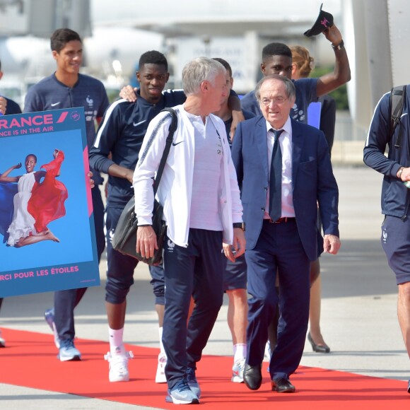 Noël le Graët, Hugo Lloris et Didier Deschamps - Arrivées des joueurs de l'équipe de France de football à l'aéroport de Roissy au lendemain de leur victoire de la Coupe du Monde 2018 en Russie. Le 16 juillet 2018 © Giancarlo Gorassini / Bestimage