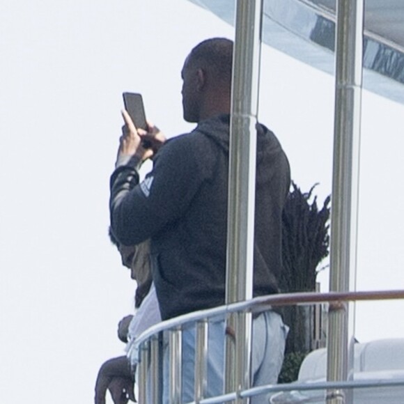 Exclusif - Will Smith, Jada Pinkett Smith et leurs enfants Jaden et Willow réunis en vacances sur un yacht au large de Capri en Italie, le 19 juillet 2018.