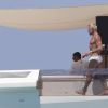 Gianluca Vacchi en vacances avec une amie à Ibiza. Le 23 juillet 2018