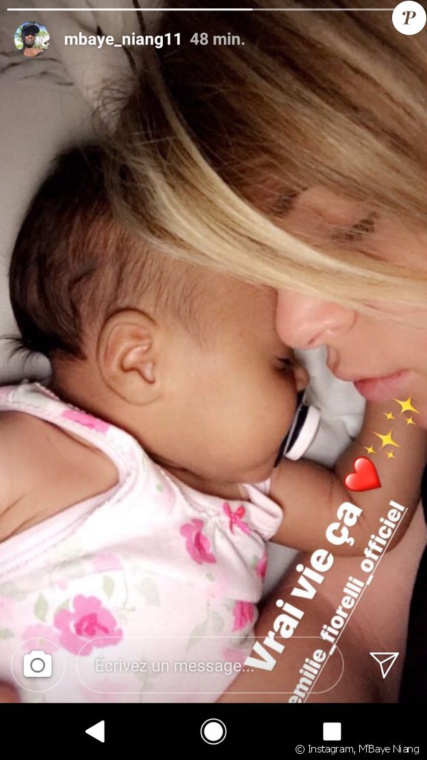 M'Baye Niang partage une photo d'Emilie Fiorelli et leur fille Louna - Instagram, 24 juillet 2018