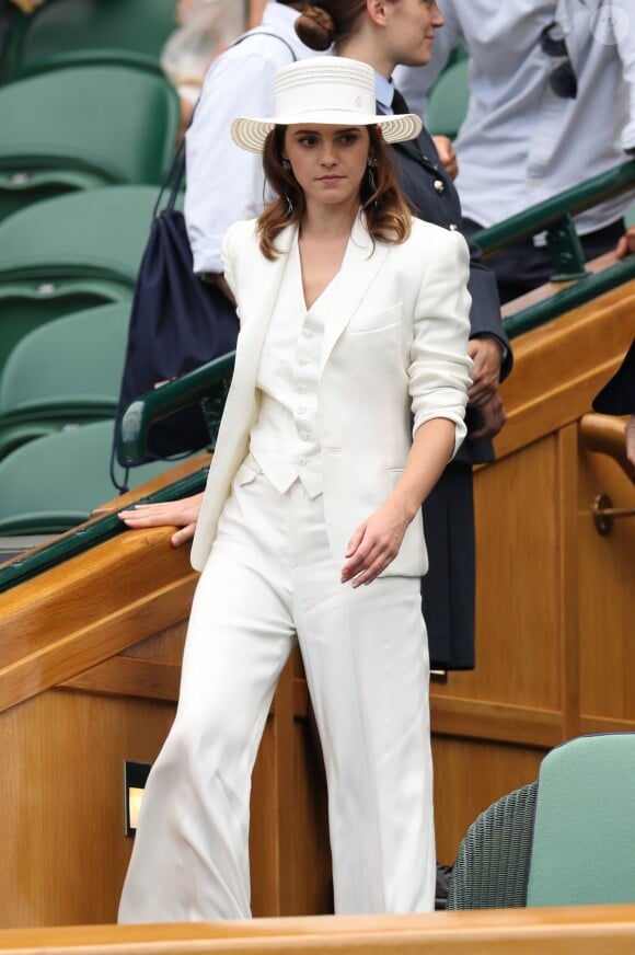 Emma Watson au tournoi de Wimbledon à Londres. Le 14 juillet 2018.