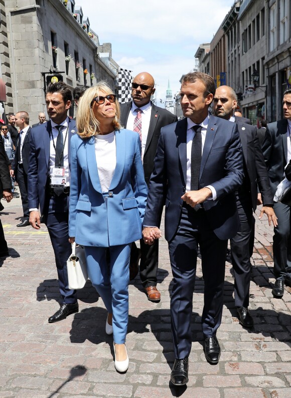 Le président de la République française Emmanuel Macron et sa femme la Première Dame Brigitte Macron au Vieux-Montréal, le 7 juin 2018.