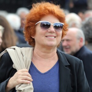 Véronique Genest - Obsèques de Pierre Grimblat au crématorium du Cimetière du Père-Lachaise à Paris le 7 juin 2016.  Funerals of director Pierre Grimblat at Pere Lachaise cemetery in Paris on june 7th, 201607/06/2016 - Paris