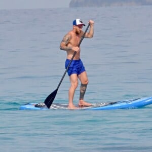 Exclusif - Lionel Messi passe ses vacances avec sa femme Antonella Roccuzzo, ses enfants et des amis sur un yacht à Ibiza en Espagne le 20 juillet 2018.