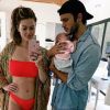 Caroline Receveur et son compagnon Hugo Philip avec leur fils Marlon - Instagram, 6 août 2018