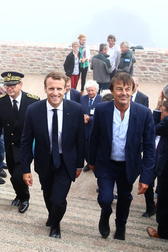 Emmanuel Macron et le ministre de la Transition Ecologique et Solidaire Nicolas Hulot, le 20 juin 2018, parc de la baie de Saint-Brieuc © Stéphane Lemouton