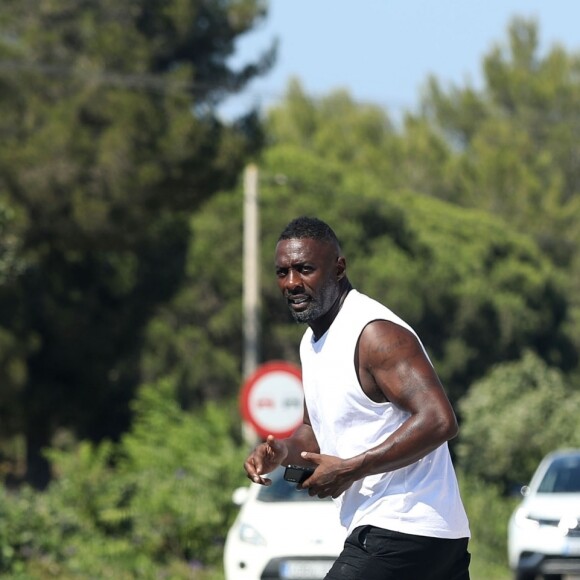 Exclusif - Idris Elba à Ibiza en Espagne le 1er août 2018.