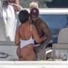 Exclusif - Idris Elba, sa fiancée Sabrina Dhowre et des amis en vacances sur un yacht à Ibiza, Espagne, le 17 juin 2018.