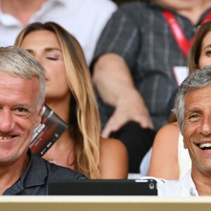 Didier Deschamps, Nagui, leurs femmes au second rang Mélanie Page, Claude Deschamps et des amis durant le Match de football de Ligue 1 opposant Monaco à Lille au stade Louis II le 18 août 2018.