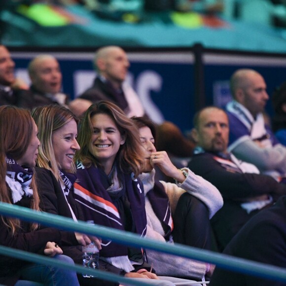 Amélie Mauresmo - People lors du 4ème match de la Finale de la coupe Davis en simple opposant la France à la Belgique remporté par D.Goffin (7-6 [5], 6-3, 6-2) au Stade Pierre Mauroy à Lille , le 26 novembre 2017. © Perusseau-Veeren/Bestimage