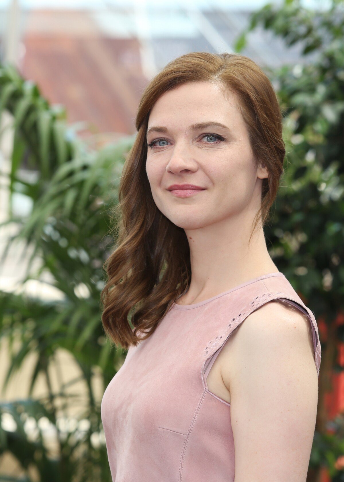 Photo : Odile Vuillemin pour le téléfilm "Né sous silence" au 58ème