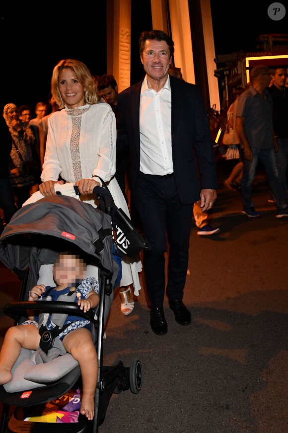 Exclusif - Christian Estrosi, sa femme Laura Tenoudji et leur fille Bianca au feu d'artifice sur la Promenade des Anglais à Nice, France, le 15 août 2018. La municipalité a souhaité renouer avec le traditionnel feu d'artifice du 15 août. Cette décision a été prise avec le comité de pilotage pour la mémoire des victimes de l'attentat du 14 juillet 2016. Ce feu d'artifice était le premier sur la Promenade des Anglais depuis l'attentat. © Bruno Bébert/Bestimage
