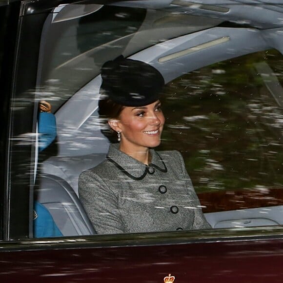 La reine Elisabeth II d'Angleterre et Catherine (Kate) Middleton, duchesse de Cambridge - La famille royale britannique arrive à l'église de Crathie pour assister à la messe du dimanche le 26 août 2018.