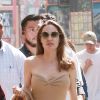 Exclusif - Angelina Jolie et son fils Pax sont allés déjeuner au restaurant Perch avant d'aller faire du shopping à Melrose Place à Los Angeles, le 26 août 2018. Ils sont accompagnés de 2 gardes du corps.