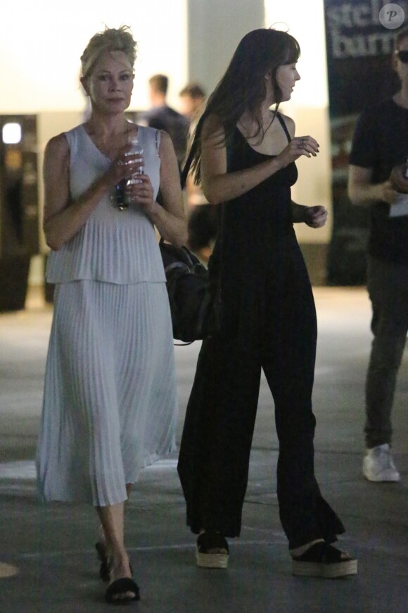 Exclusif - Dakota Johnson et sa mère Melanie Griffith sont sorties à l'Arclight à Hollywood, le 7 juillet 2018