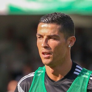 Cristiano Ronaldo lors de son premier match de la saison avec le maillot de la Juventus au Stade Marcantonio-Bentegodi à Vérone le 18 août 2018.
