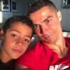 Cristiano Ronaldo partage un selfie avec son fils Cristiano Jr. Le 15 juin 2018.