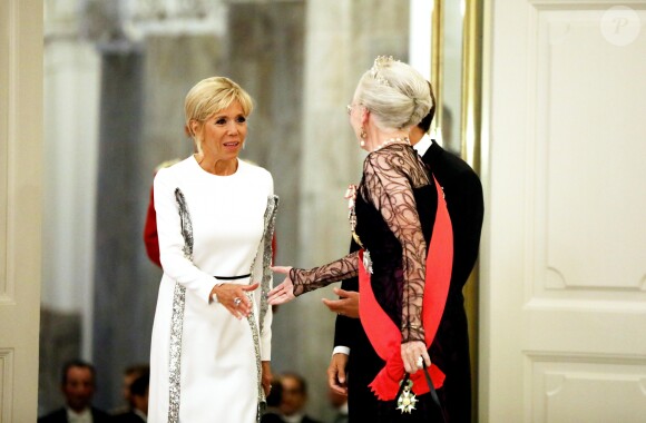La reine Margrethe II de Danemark, le président de la République française Emmanuel Macron et sa femme la Première Dame Brigitte Macron (Trogneux) - Arrivées au dîner d'Etat donné au château de Christiansborg en l'honneur de la visite du président de la République française et sa femme la Première Dame à Copenhague, Danemark, le 29 août 2018. © Dominique Jacovides/Bestimage