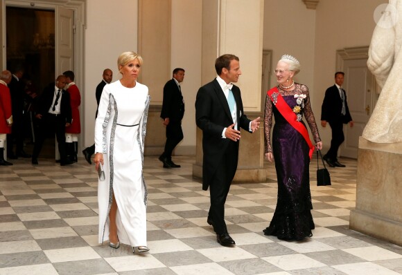 La reine Margrethe II de Danemark, le président de la République française Emmanuel Macron et sa femme la Première Dame Brigitte Macron (Trogneux) - Arrivées au dîner d'Etat donné au château de Christiansborg en l'honneur de la visite du président de la République française et sa femme la Première Dame à Copenhague, Danemark, le 29 août 2018. © Dominique Jacovides/Bestimage