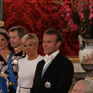 La princesse Benedikte de Danemark, la princesse Marie de Danemark, le prince Joachim de Danemark, la princesse Mary de Danemark, Le prince Frederik de Danemark, la Première Dame Brigitte Macron (Trogneux), le président de la République française Emmanuel Macron et La reine Margrethe II de Danemark - Dîner d'Etat donné au château de Christiansborg en l'honneur de la visite du président de la République française et sa femme la Première Dame à Copenhague, Danemark, le 28 août 2018. © Ludovic Marin/Pool/Bestimage