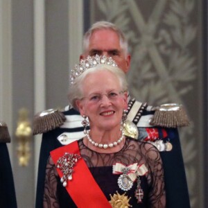 Le président de la République française Emmanuel Macron, la reine Margrethe II de Danemark et la Première Dame Brigitte Macron (Trogneux) - Dîner d'Etat donné au château de Christiansborg en l'honneur de la visite du président de la République française et sa femme la Première Dame à Copenhague, Danemark, le 28 août 2018. © Ludovic Marin/Pool/Bestimage