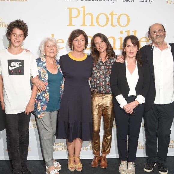 Claudette Walker, Cécilia Rouaud (réalisatrice), Camille Cottin, Chantal Lauby, Jean-Piere Bacri et Pierre Deladonchamps - Avant-première du film "Photo de Famille" au cinéma UGC Ciné Cité Les Halles à Paris, France, le 3 septembre 2018. © Coadic Guirec/Bestimage