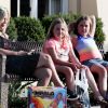 Exclusif - Tori Spelling est allée faire du shopping avec ses filles Hattie et Stella à Los Angeles.  Le 2 septembre 2018