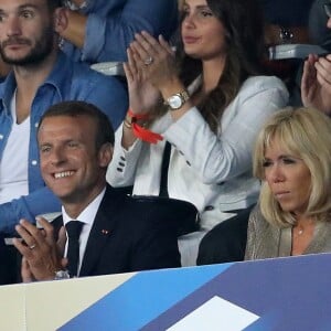 Hugo Lloris, sa femme Marine, Noël Le Graët, président de la FFF, le président de la République Emmanuel Macron et sa femme la Première Dame Brigitte Macron (Trogneux) dans les tribunes lors de la Ligue des nations opposant la France aux Pays-Bas, au Stade de France, à Saint-Denis, Seine Saint-Denis, France, le 9 septembre 2018. La France a gagné 2-1. © Cyril Moreau/Bestimage