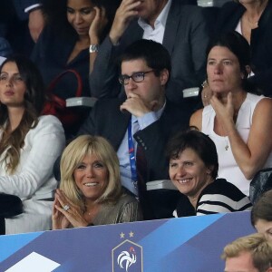 La Première Dame Brigitte Macron (Trogneux) et Roxana Maracineanu, ministère des Sports dans les tribunes lors de la Ligue des nations opposant la France aux Pays-Bas, au Stade de France, à Saint-Denis, Seine Saint-Denis, France, le 9 septembre 2018. La France a gagné 2-1. © Cyril Moreau/Bestimage