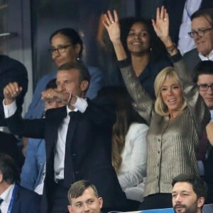 Le président de la République Emmanuel Macron, sa femme la Première Dame Brigitte Macron (Trogneux) et Roxana Maracineanu, ministère des Sports dans les tribunes lors de la Ligue des nations opposant la France aux Pays-Bas, au Stade de France, à Saint-Denis, Seine Saint-Denis, France, le 9 septembre 2018. La France a gagné 2-1. © Cyril Moreau/Bestimage