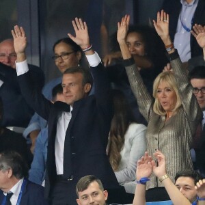 Le président de la République Emmanuel Macron, sa femme la Première Dame Brigitte Macron (Trogneux) et Roxana Maracineanu, ministère des Sports dans les tribunes lors de la Ligue des nations opposant la France aux Pays-Bas, au Stade de France, à Saint-Denis, Seine Saint-Denis, France, le 9 septembre 2018. La France a gagné 2-1. © Cyril Moreau/Bestimage