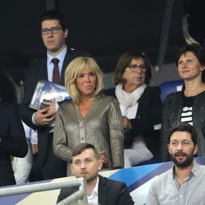 Le président de la République Emmanuel Macron, sa femme la Première Dame Brigitte Macron (Trogneux) et Roxana Maracineanu, ministère des Sports dans les tribunes lors de la Ligue des nations opposant la France aux Pays-Bas, au Stade de France, à Saint-Denis, Seine Saint-Denis, France, le 9 septembre 2018. La France a gagné 2-1. © Cyril Moreau/Bestimage