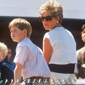 Lady Diana et le prince Harry au Grand Prix de Silverstone en juillet 1994.