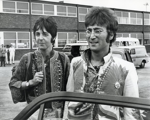 John Lennon et Paul McCartney à Londres en 1967
