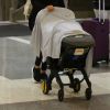 Exclusif - Eva Longoria arrive à l'aéroport de Los Angeles avec son bébé Santiago le 13 septembre 2018.