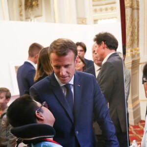 Le président de la République française Emmanuel Macron et sa femme la Première Dame Brigitte Macron (Trogneux) - Le président de la République française et sa femme la Première Dame lors des portes ouvertes au palais de l'Elysee à l'occasion des Journées Européennes du Patrimoine à Paris, France, le 15 septembre 2018. © Hamilton/Pool/Bestimage