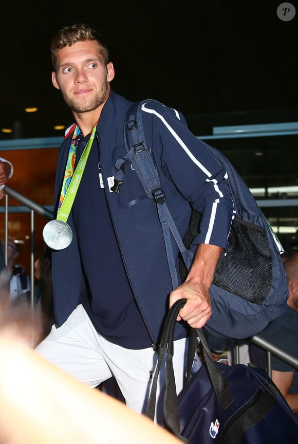 Kevin Mayer - Arrivées des athlètes des jeux olympiques de Rio 2016 à l'aéroport de Roissy. Le 23 août 2016.