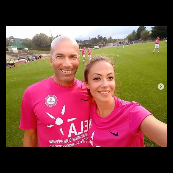 Dounia Coesens (Plus belle la vie) et Zinédine Zidane lors d'un match pour l'association ELA - Instagram, 17 septembre 2018