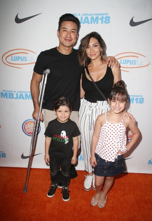 Mario Lopez avec sa femme Courtney Laine Mazza et leurs enfants Dominic Lopez et Gia Francesca Lopez - Les célébrités posent lors du photocall de la soirée MBJAM18 à Hollywood le 28 juillet 2018.